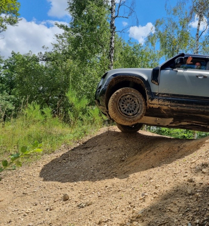 Offroad Defender v terénu